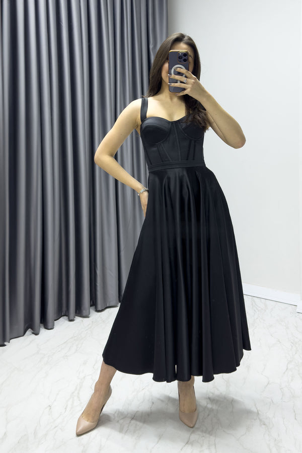 Siyah  Gloplu Sırtı Bağcıklı Saten Askılı Midi Abiye Elbise