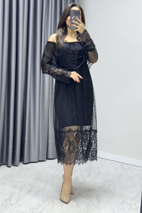 Kadın Siyah Tül Carmen Madonna Yaka Güpür Büyük Beden Elbise