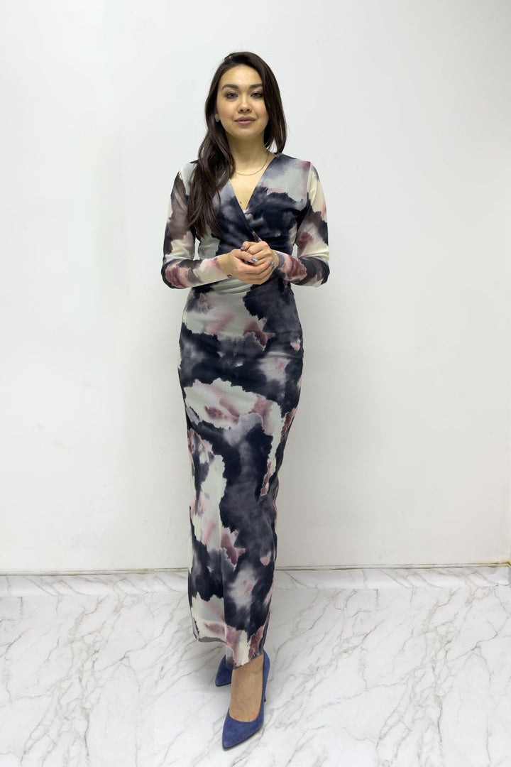 Batik Kruvaze Yaka Likralı Desenli Tül Elbise - Elbise Delisi