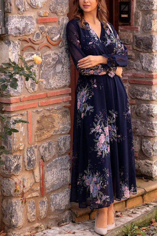 Lacivert Çiçek Desenli Kruvaze Yaka Şifon Büyük Beden Elbise - Elbise Delisi