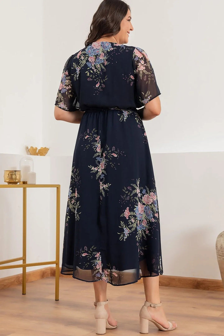 Lacivert Çiçekli Kısa Kol Astarlı Büyük Beden Şifon Elbise - Elbise Delisi