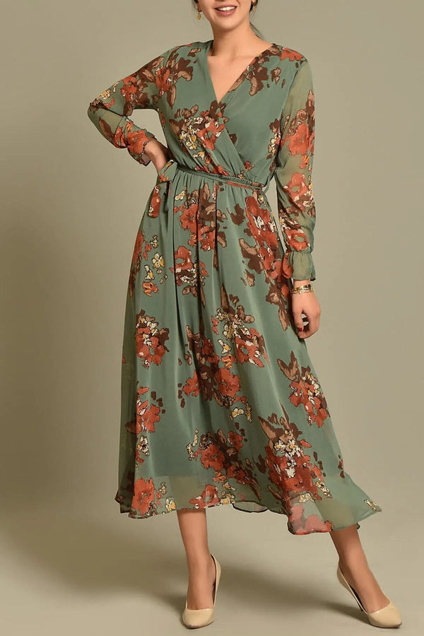 Yeşil Çiçek Desenli Kruvaze Yaka Şifon Büyük Beden Elbise - Elbise Delisi